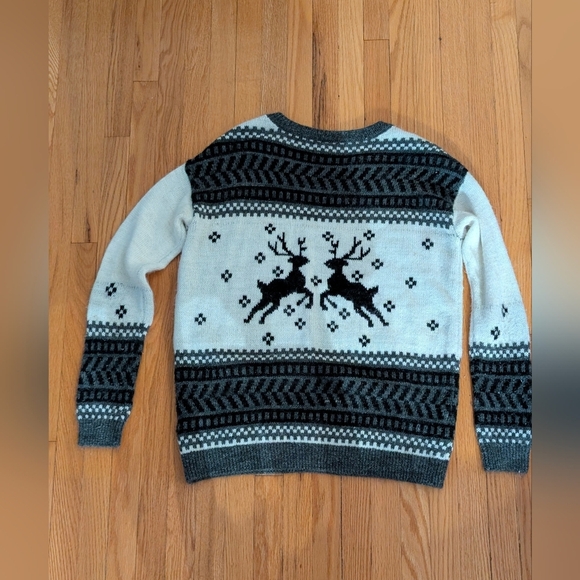 Garage Men's Gray and Cream Reindeer Sweater - Picture 4 of 5